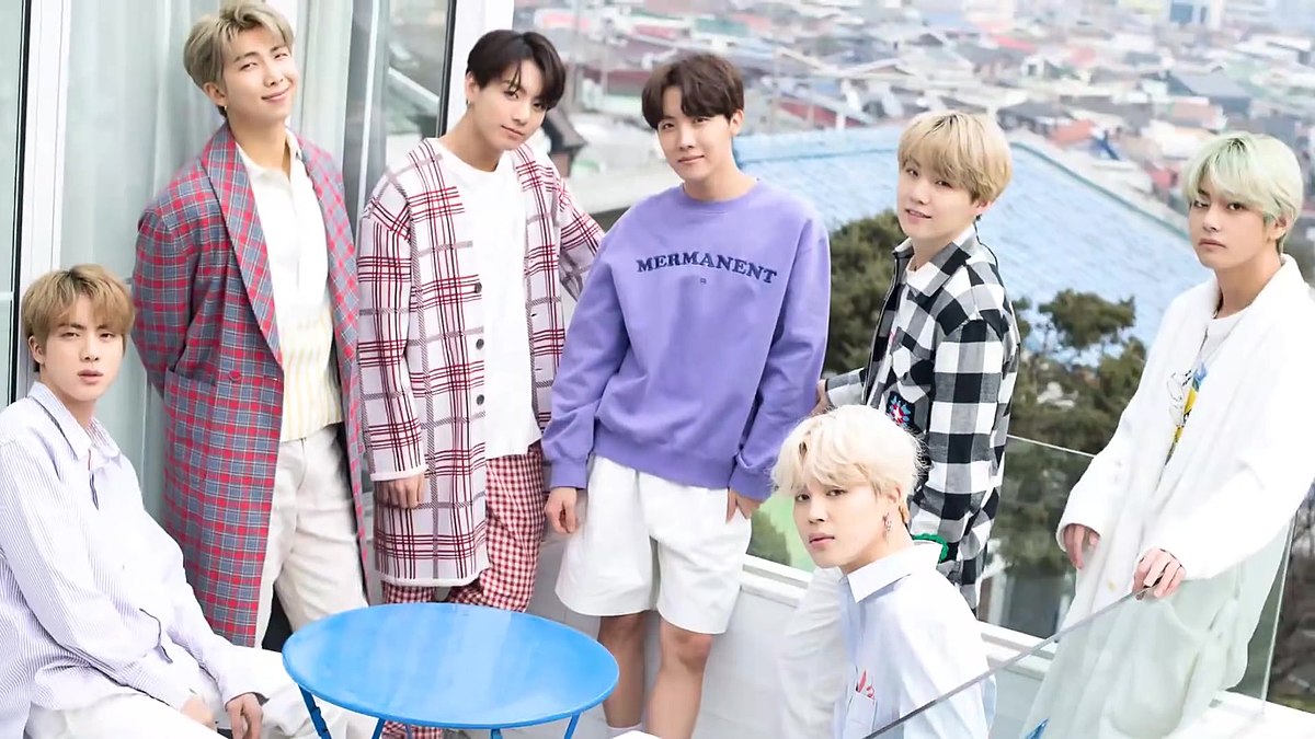 Kim Tae-Hyung was also known by his stage name “V”, the South Korean singer member of the world-famous boy band BTS member face a big controversy after wearing a Buddha mask a few years before. Recently this was a booming topic among Sri Lankan’s after many Sri Lankan tubers address the issue with the video in which “v” is mimicking the Buddha’s gestures and even wearing heart-shaped glasses on the mask. Many people saw this as a cultural appropriation and talking about him not being apologetic about the incident.
