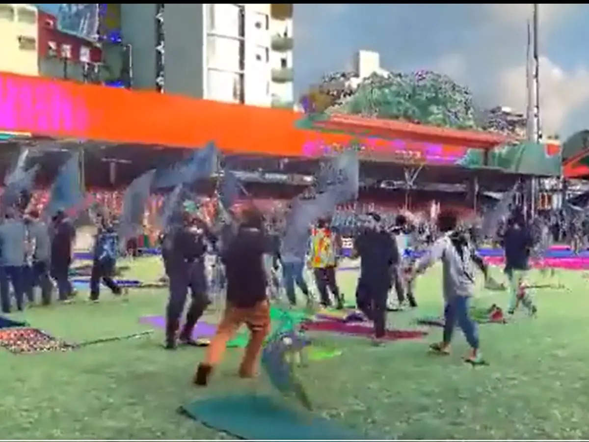 Islamic fundamentalists attack Yoga Day in the Maldives, calling yoga is a sin