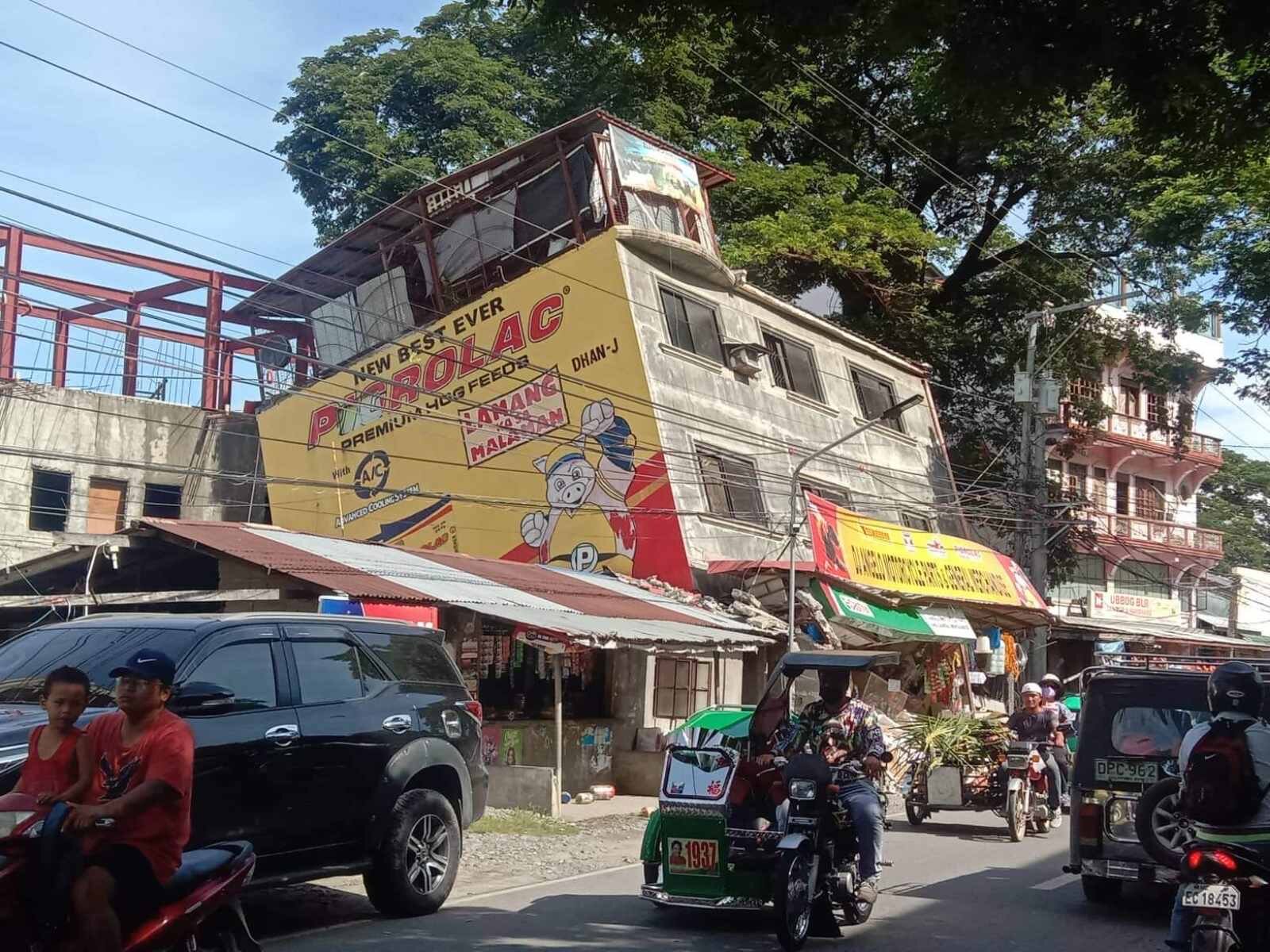 A powerful 7.1-magnitude earthquake hit the Philippine