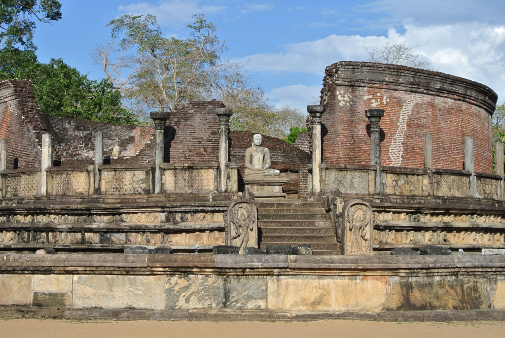 Sri Lankan Ancient Buddha Statue 